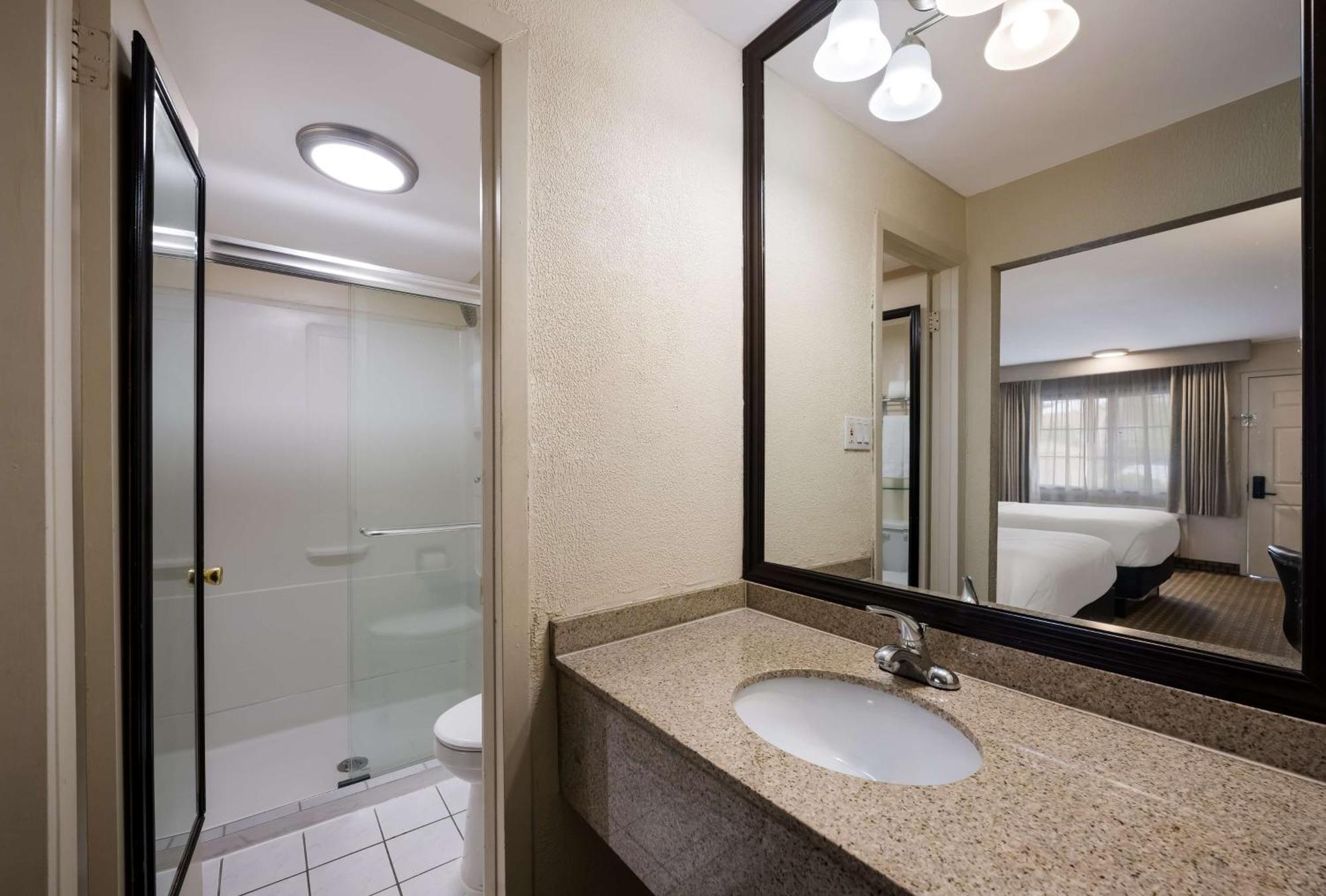 Surestay Plus By Best Western Woodbury Inn Zewnętrze zdjęcie